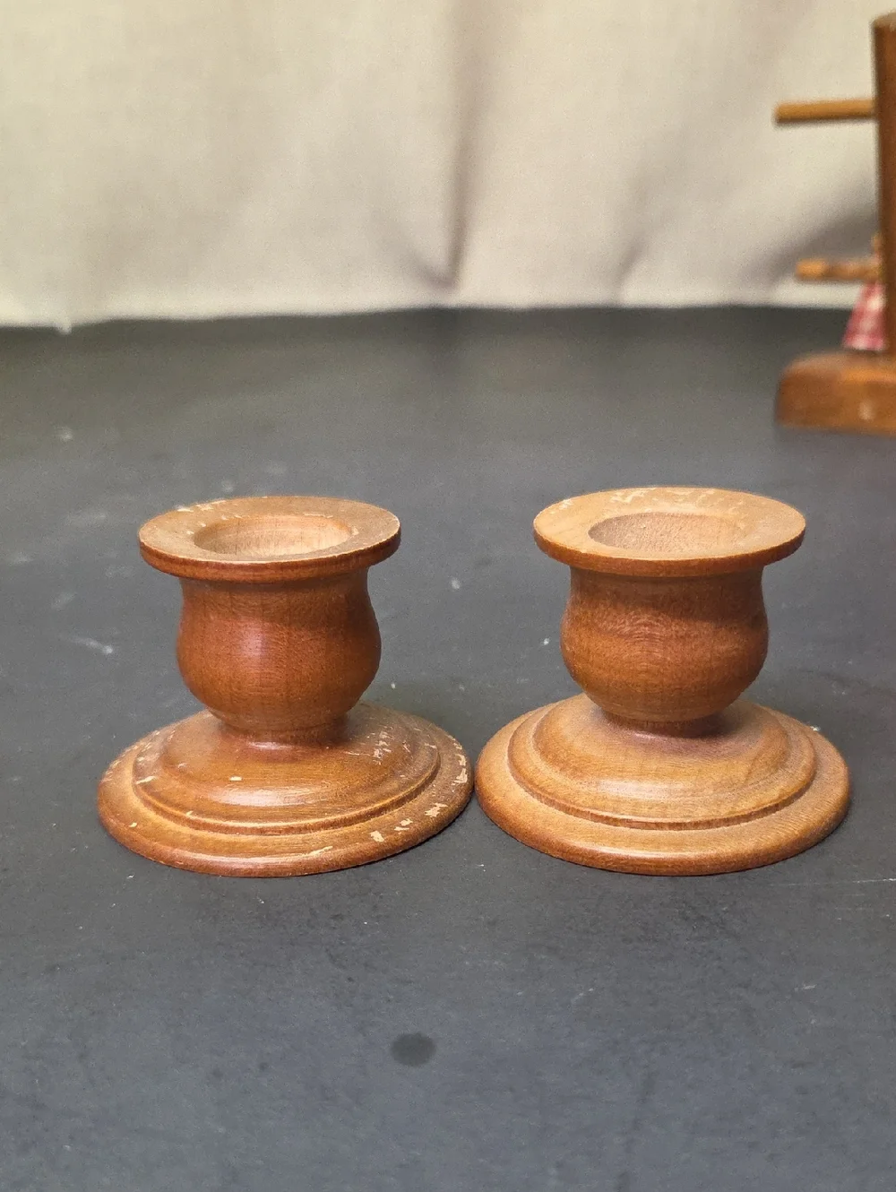 Vtg CORNWALL WOOD PRODUCTS Spindle Napkin/Letter Holder, S&P, Candle‎ Holders
